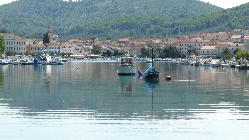 Holiday Home Paric Vela Luka Extérieur photo